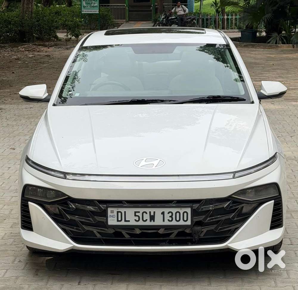 Hyundai Verna 1.5 Sx Ivt, 2025, Petrol