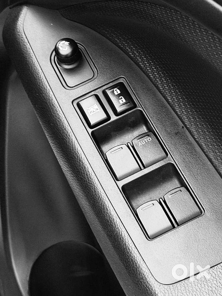 Maruti Suzuki Brezza 1.5 Lxi Smart Hybrid, 2026, Petrol