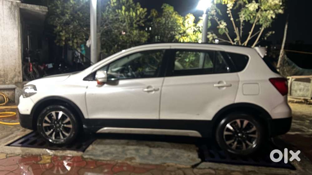 Maruti Suzuki S-cross 2022