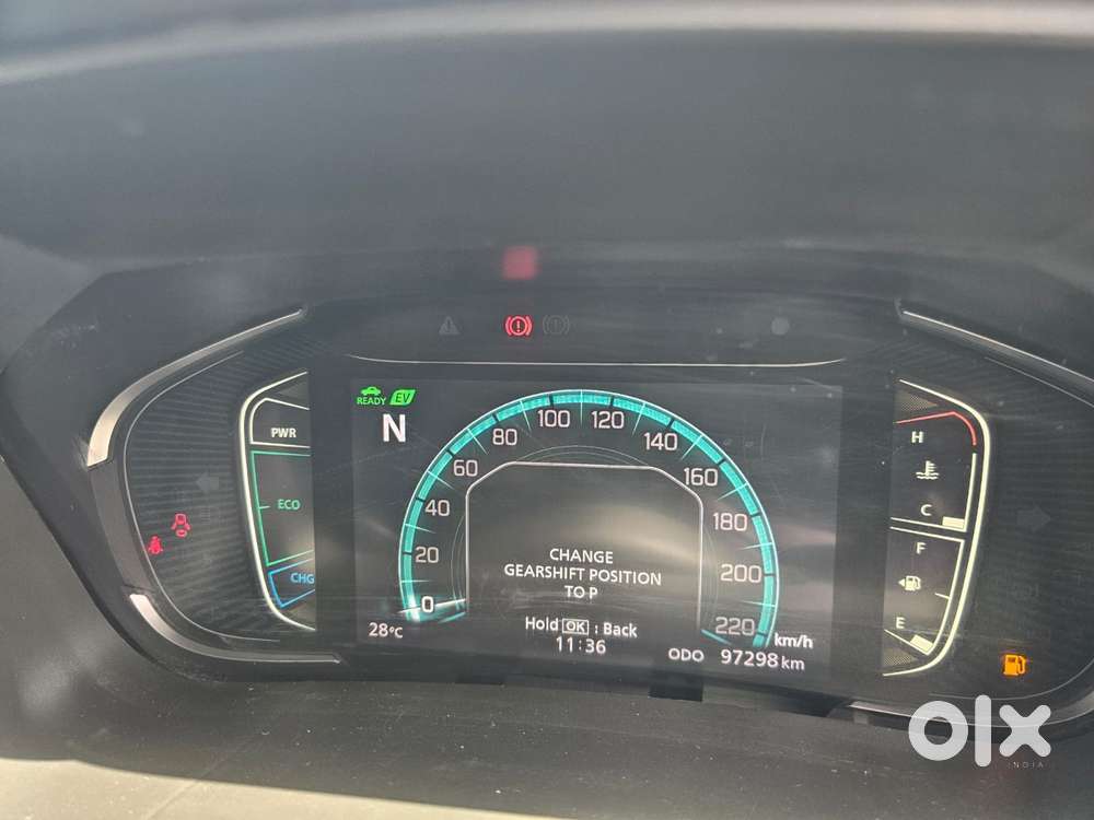 Maruti Suzuki Grand Vitara 1.5 Alpha Plus Intelligent Hybrid Ecvt, 2..