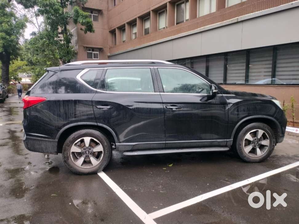 Mahindra Alturas G4 4wd At, 2018, Diesel