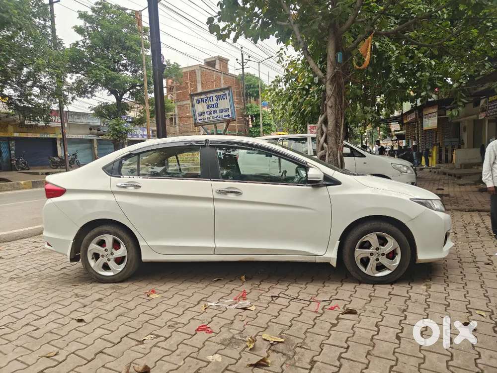 Honda City 2016  Sunroof Diesel Good Condition