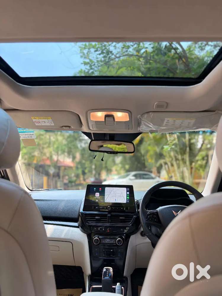 Xuv 400 Ev El (o)39.4 Dual Tone 2024topend Model 7.2 Kw Fast Charge