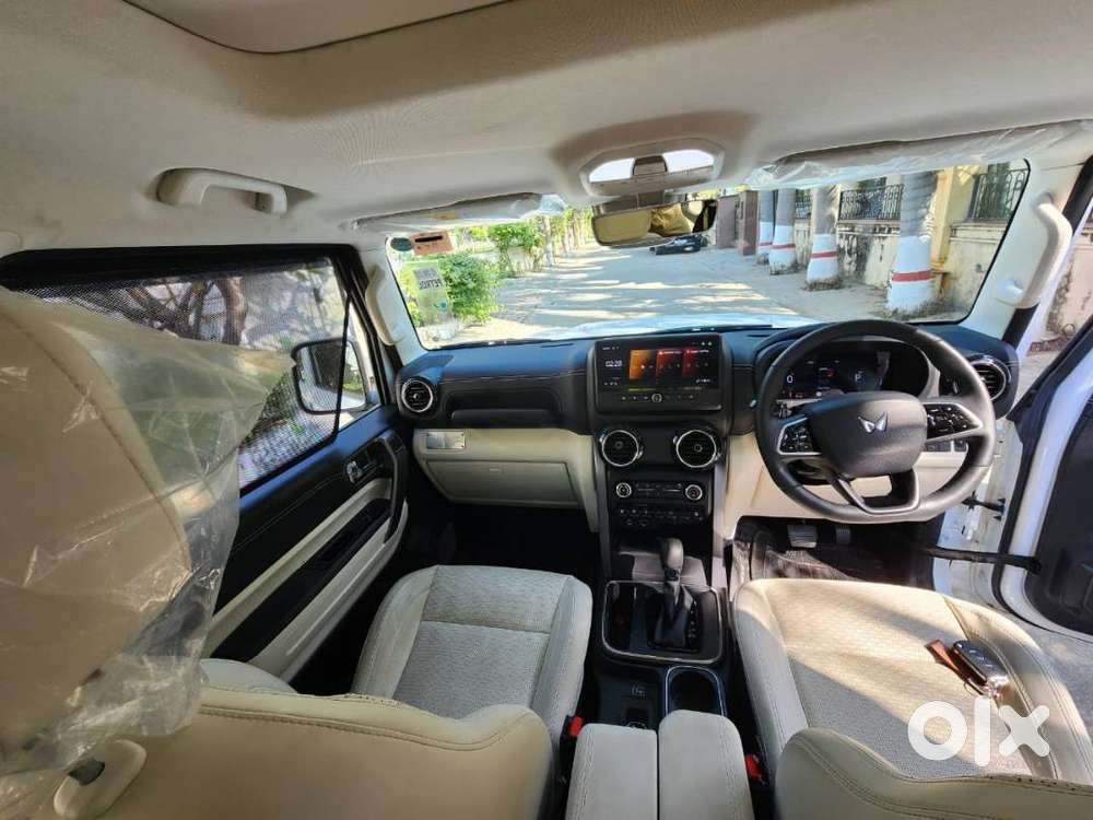 Mahindra Thar Roxx 2025