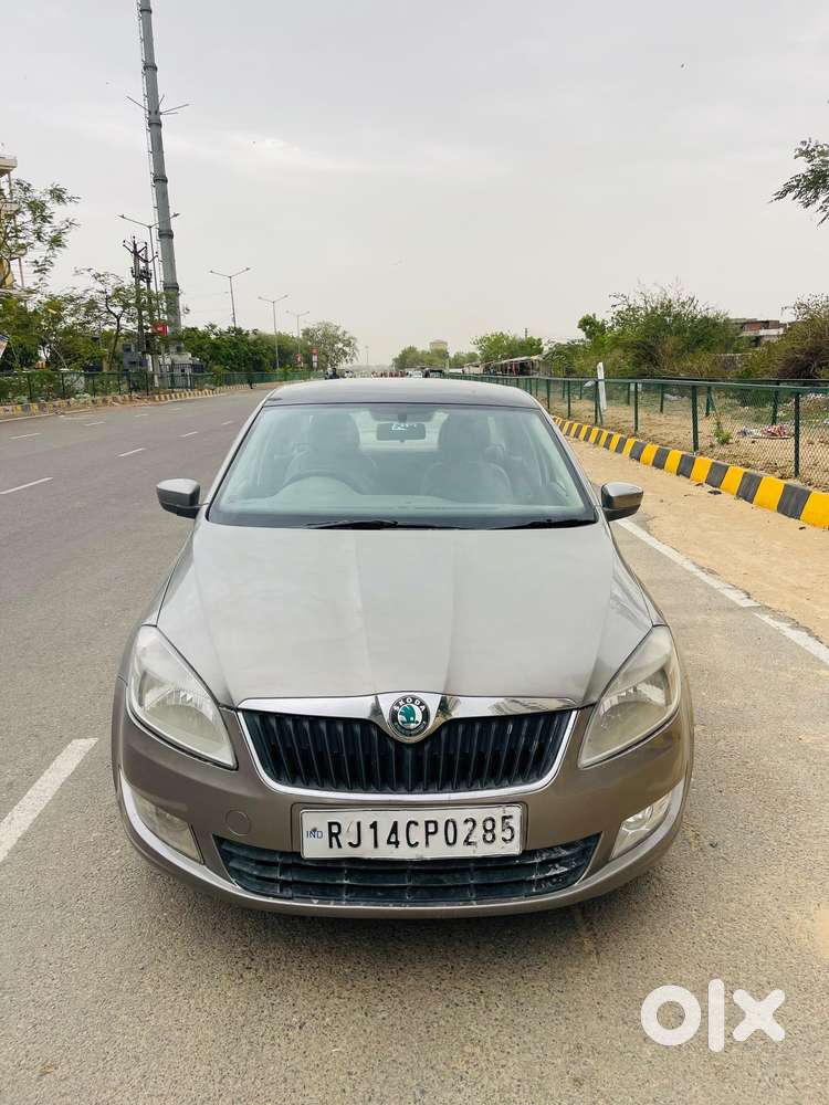 Skoda Rapid 1.5 Tdi Cr Elegance Plus, 2012, Diesel
