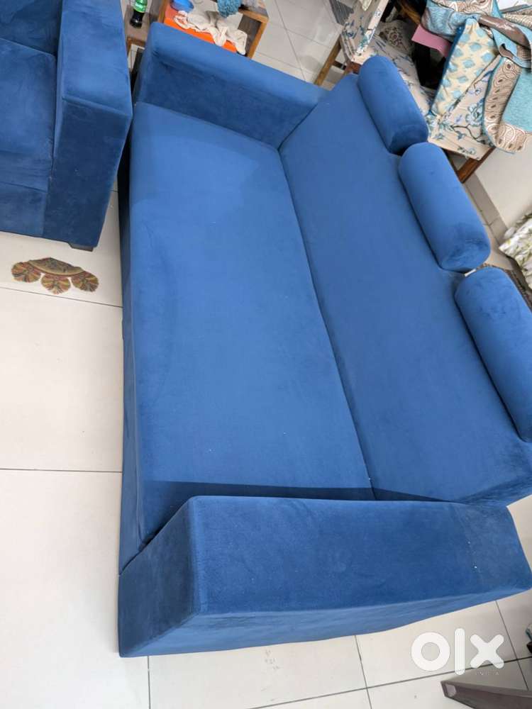 Complete 5-Seater Sofa Set (3+1+1) &ndash; Excellent Condition