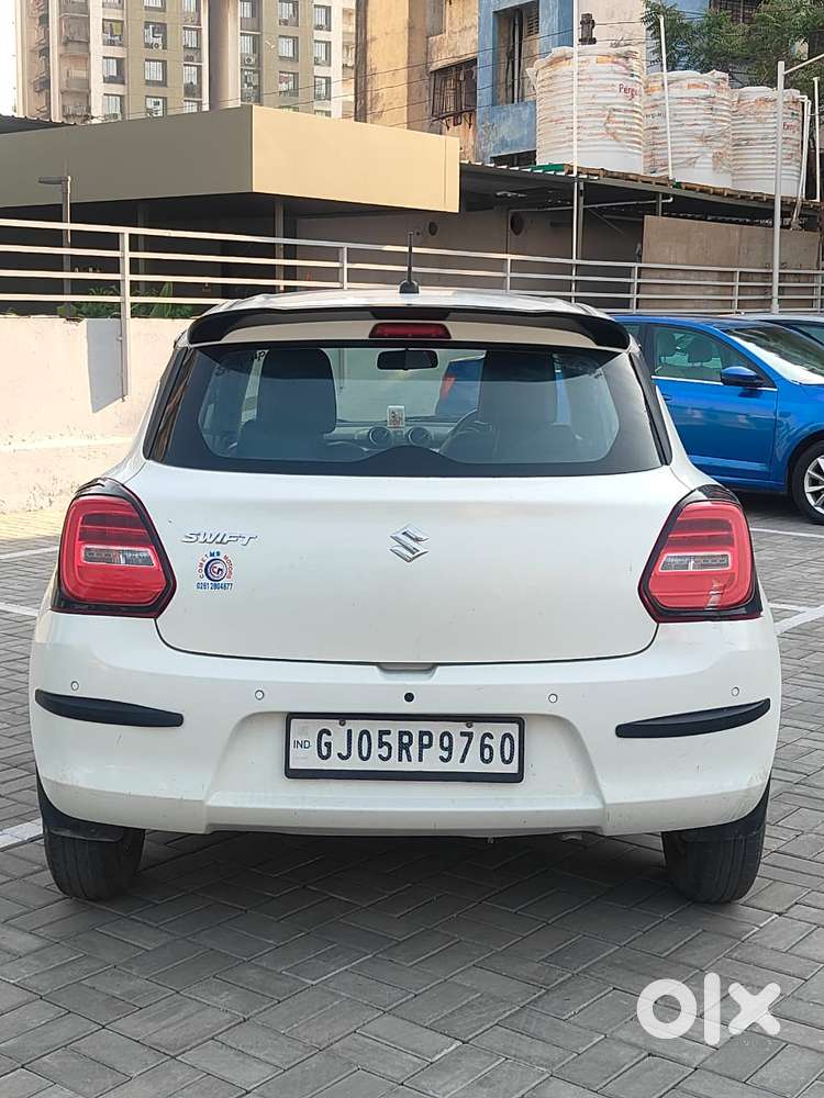 Maruti Suzuki Swift Vxi + Manual, 2022, Petrol