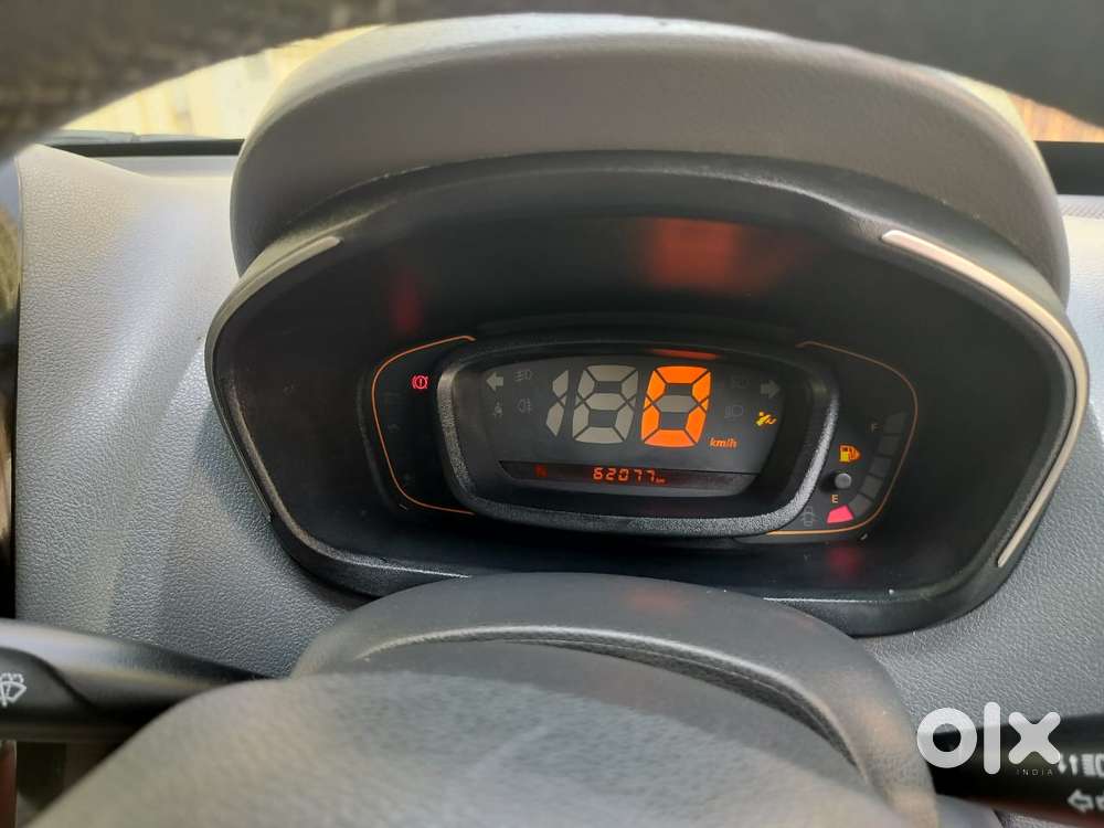 Renault Kwid 1.0 Rxt Amt Opt, 2017, Petrol
