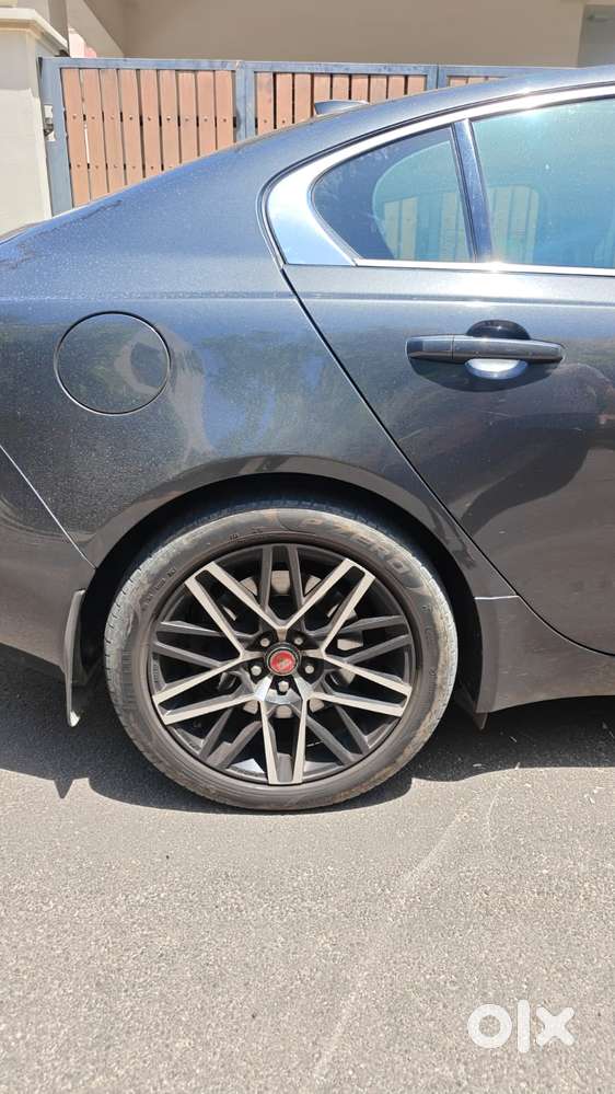 Jaguar Xe Prestige, 2016, Petrol