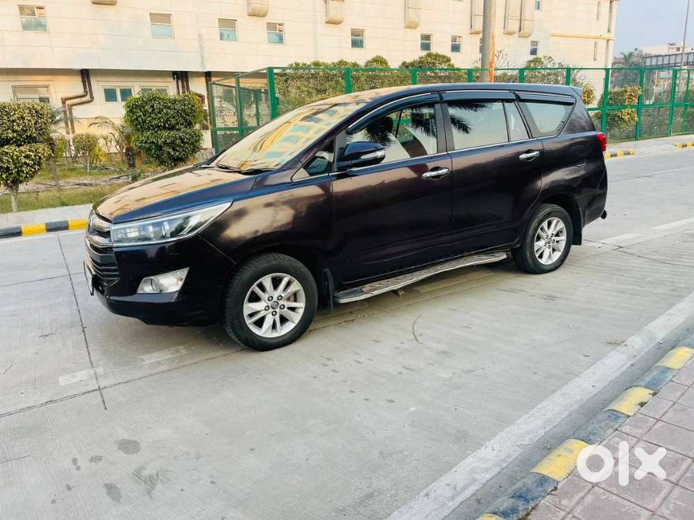 Toyota Innova Crysta 2.7 V, 2016, Diesel