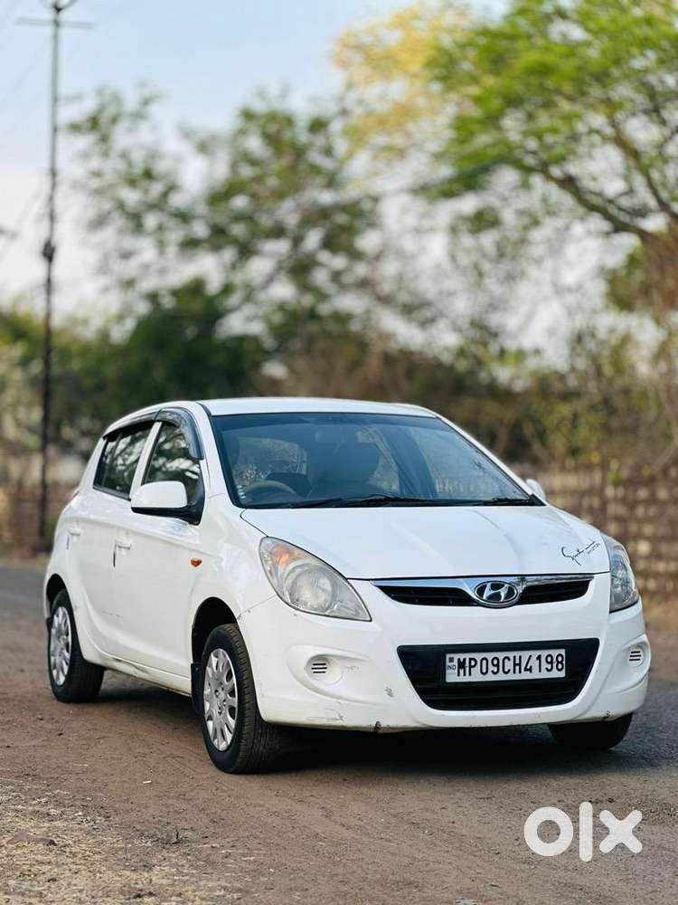 Hyundai I20 2010 Petrol Well Maintained