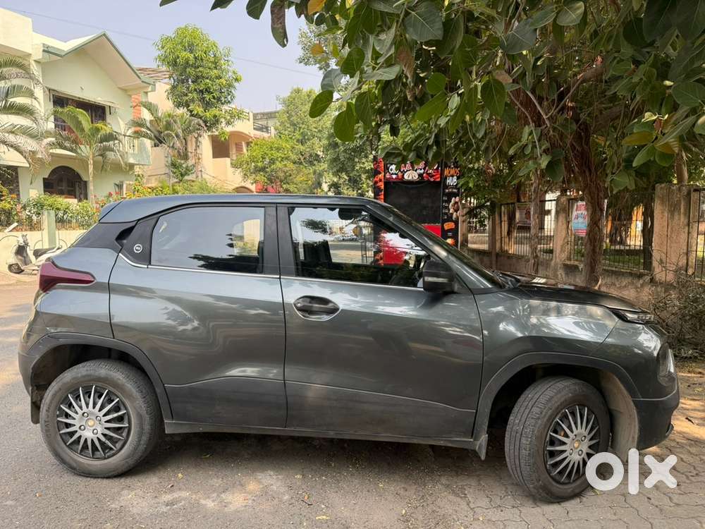 Tata Punch Petrol 2023