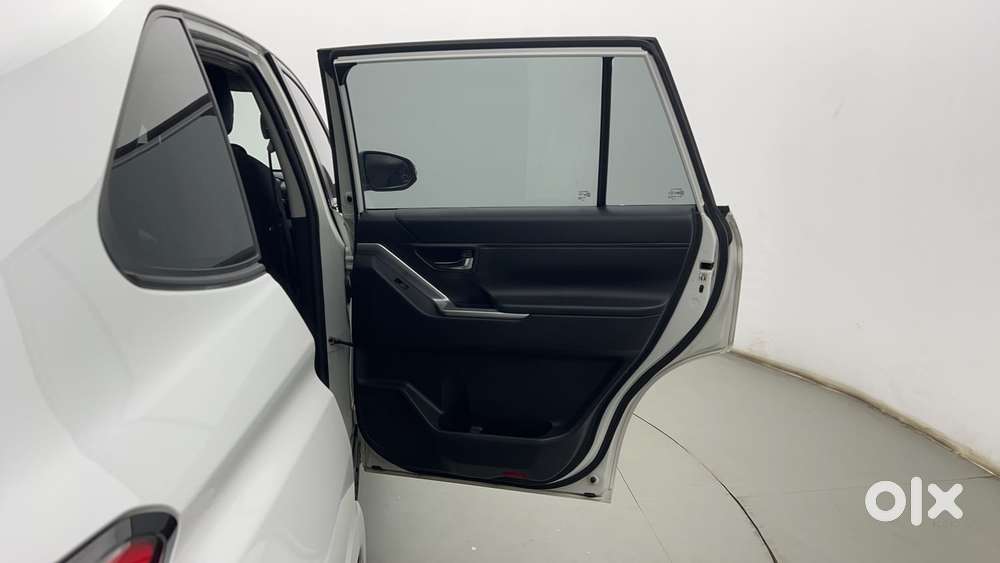 Toyota Innova Hycross 2.0 Gx 7 Str, 2024, Petrol