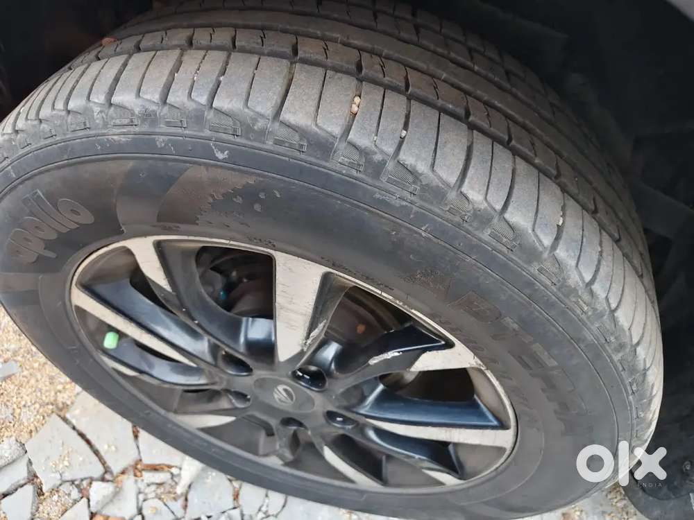 Xuv500 W11 Fwd Topend Vehicle