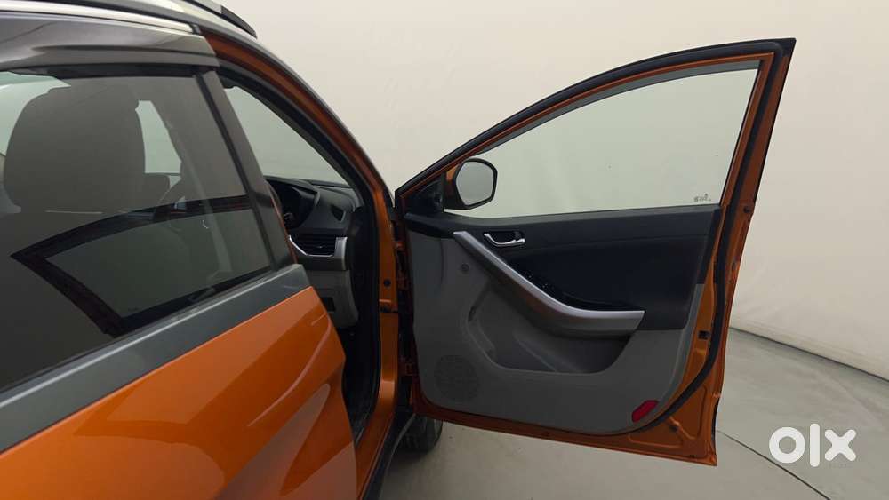 Tata Nexon 1.2 Revotron Xza Plus (o) Dual Tone, 2018, Petrol