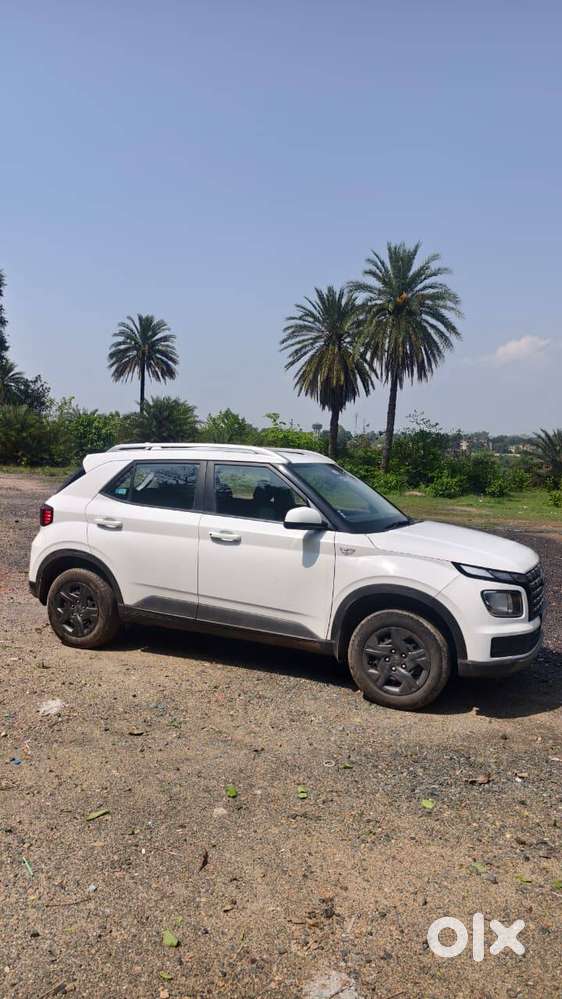 Bank Auction Hyundai Venue For Sale Dec 2025 Model