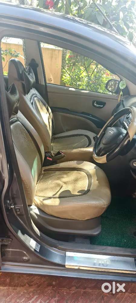 Hyundai I10 Sportz 2011 Petrol Manual