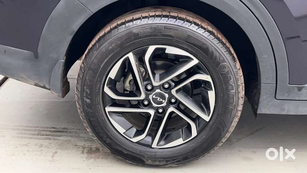 Kia Carens 1.4 Prestige Plus Turbo Dct 7 Str, 2023, Petrol