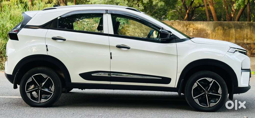 Tata Nexon Smart Plus1.2 Revotron Petrol 5 Mt, 2024, Petrol