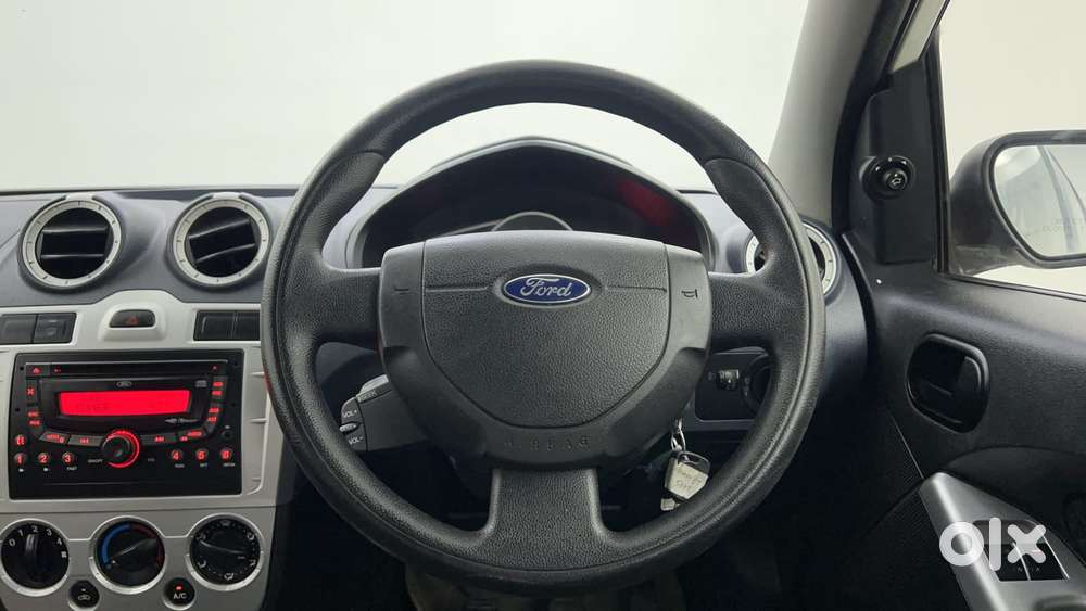 Ford Figo 1.2 Duratec Petrol Titanium, 2013, Petrol