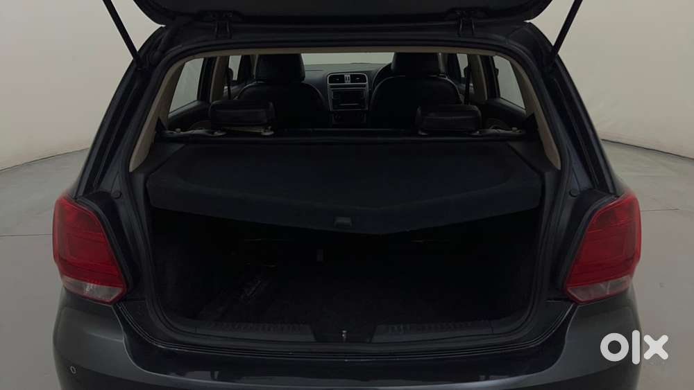 Volkswagen Polo Petrol Highline 1.2l, 2016, Petrol