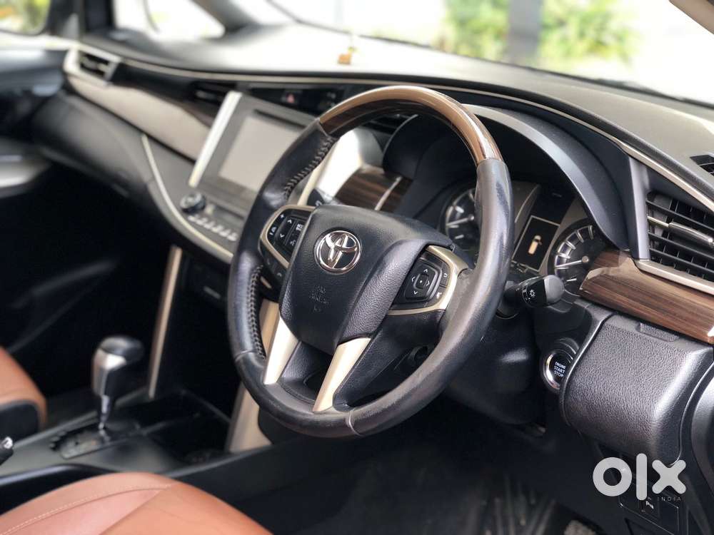 Toyota Innova Crysta