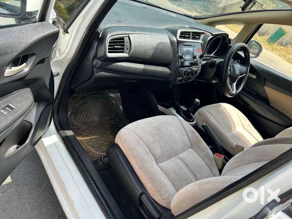 Honda Jazz Sv Mt I-vtec, 2015, Cng & Hybrids