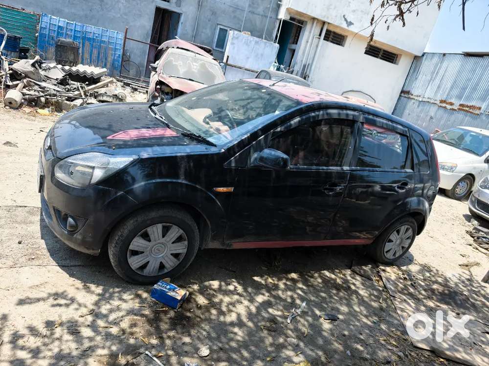 Ford Figo 2010 Petrol 180000 Km Driven
