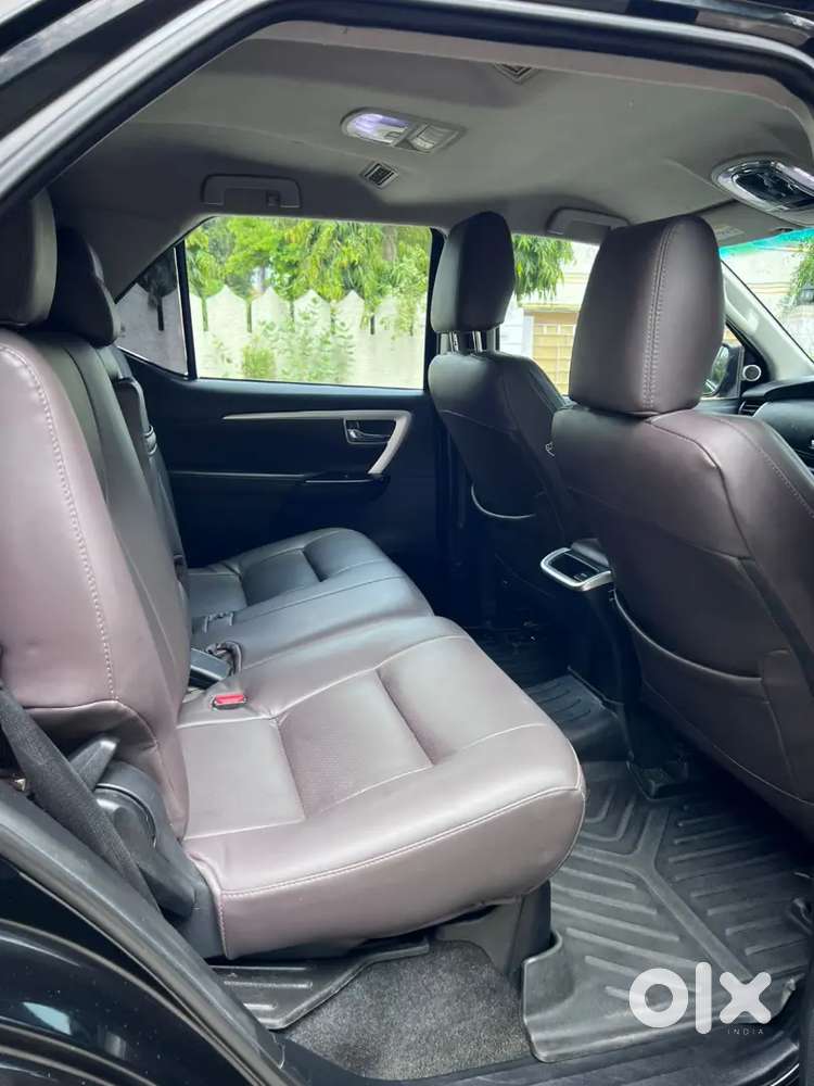 Toyota Fortuner 2018 Diesel 125000 Km Driven