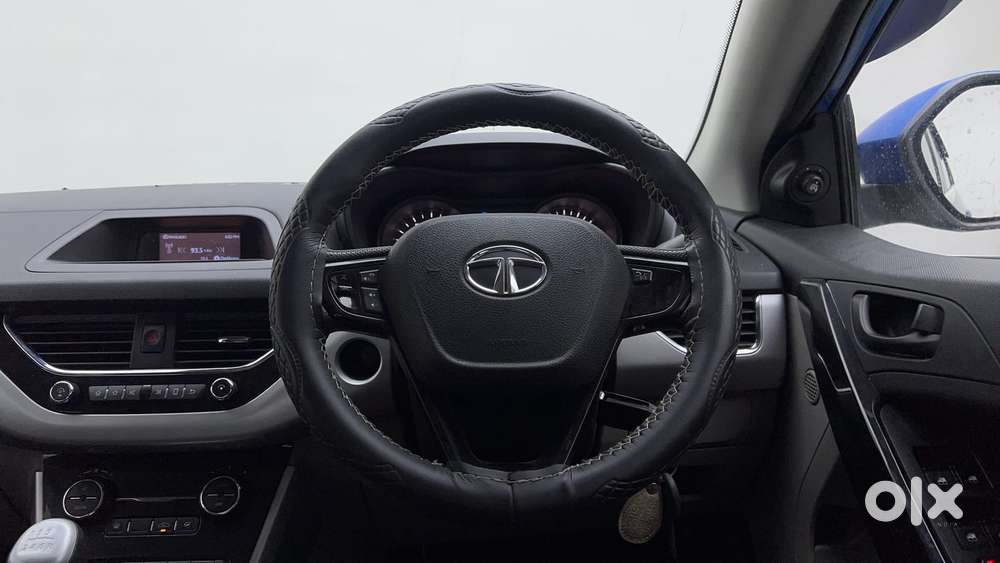 Tata Nexon 1.2 Revotron Xt, 2018, Petrol
