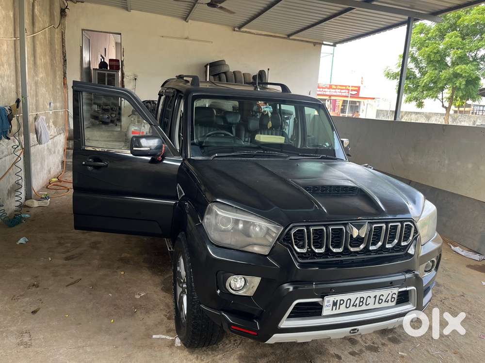 Mahindra Scorpio 2014 Modified Into S11