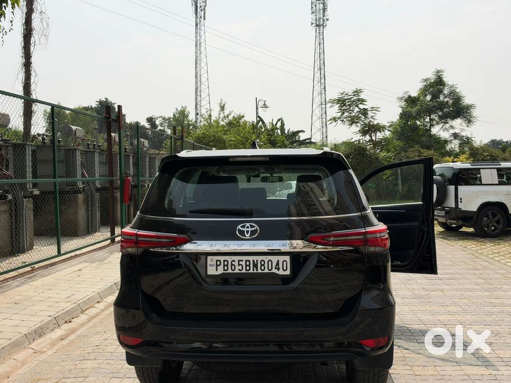 Toyota Fortuner Petrol Automatic 2026