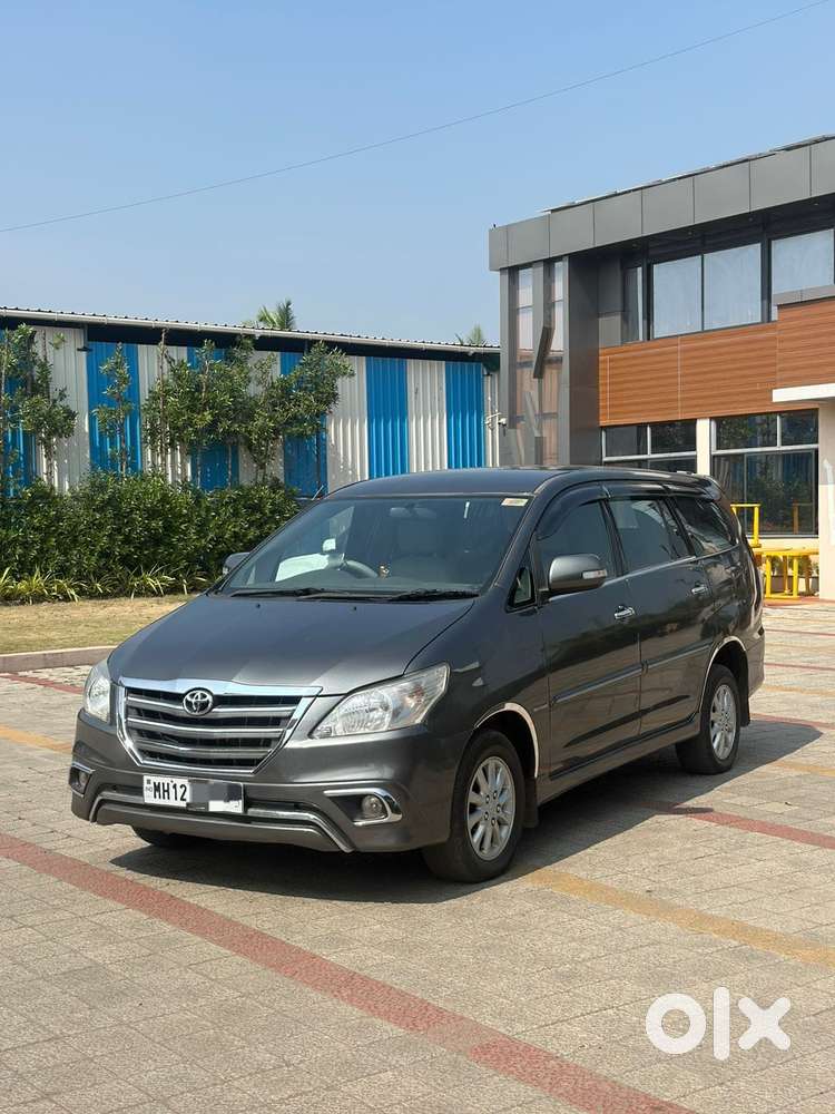 Toyota Innova 2.5 V 8 Str, 2013, Diesel