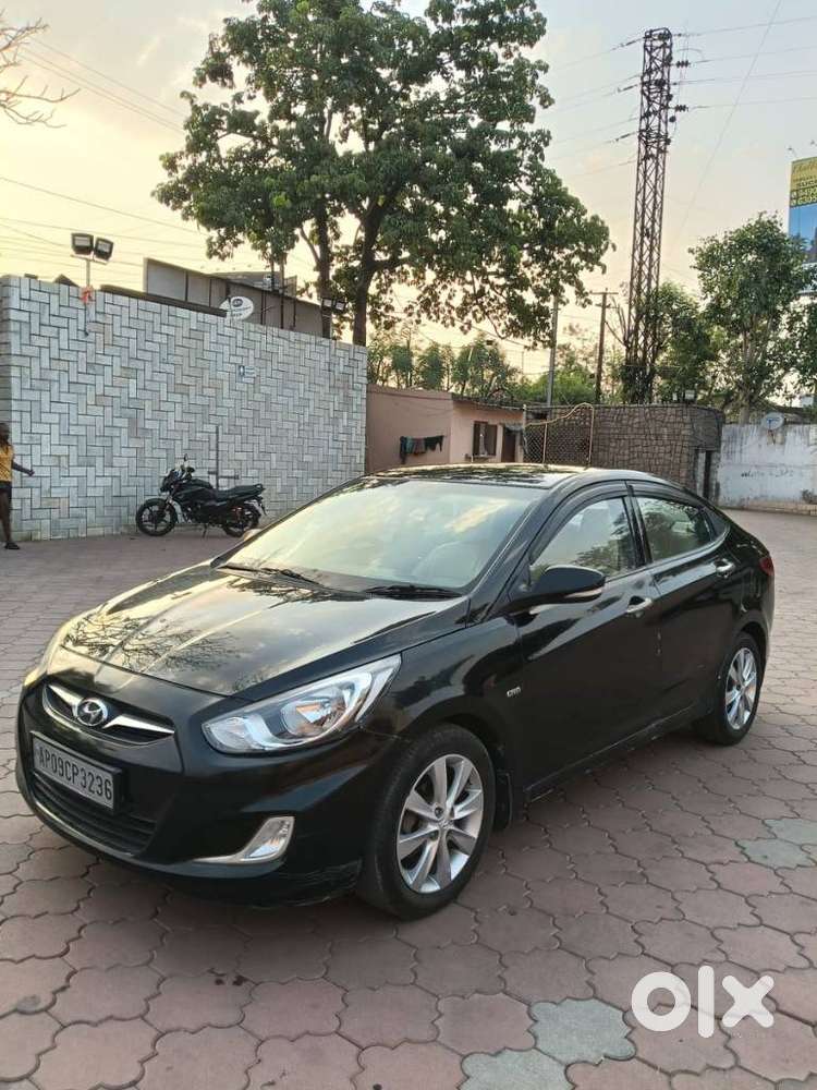 Hyundai Verna Fluidic 1.6 Crdi Sx, 2012, Diesel