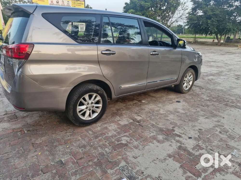 Toyota Innova Crysta [2020-ongoing] 2.7 Gx At 7 Str, 2020, Petrol