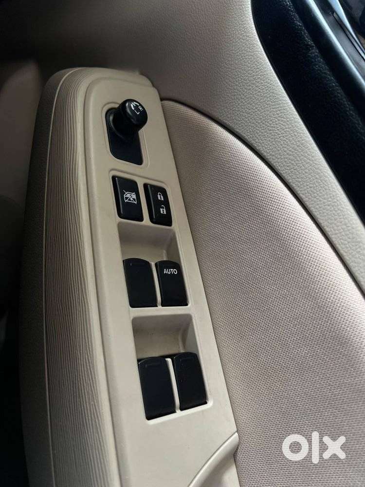Maruti Suzuki Dzire 1.2 Vxi Amt, 2019, Petrol