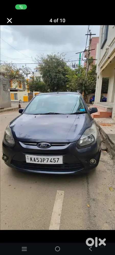 Ford Figo 1.2  2011(petrol+cng)