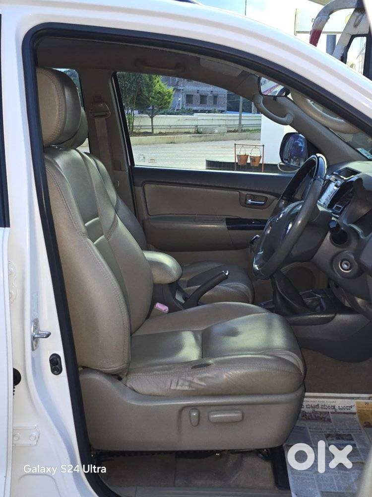 Toyota Fortuner 3.0 4x4 Manual, 2012, Diesel