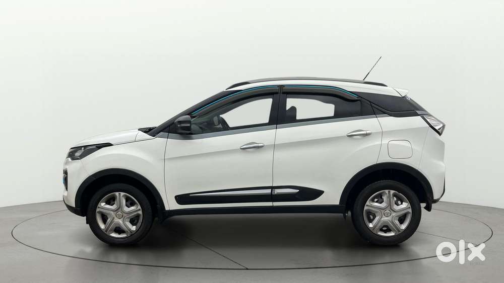 Tata Nexon 1.2 Revotron XM Plus (S), 2020, Diesel