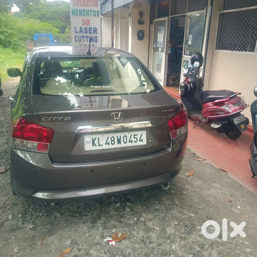 Honda City Petrol 2011 Variant