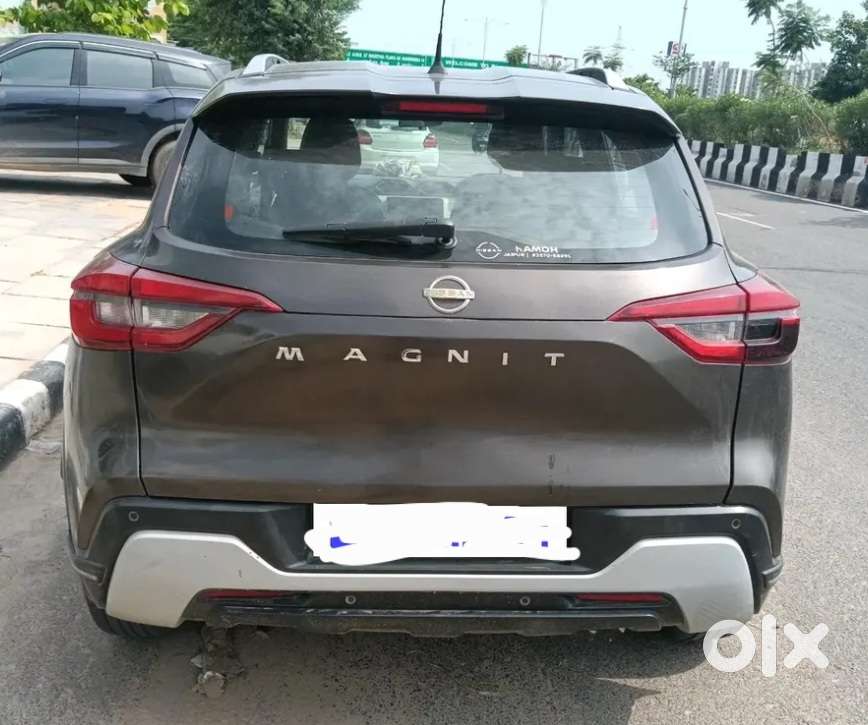 Nissan Magnite 1.0 Xv Premium, 2021, Cng & Hybrids