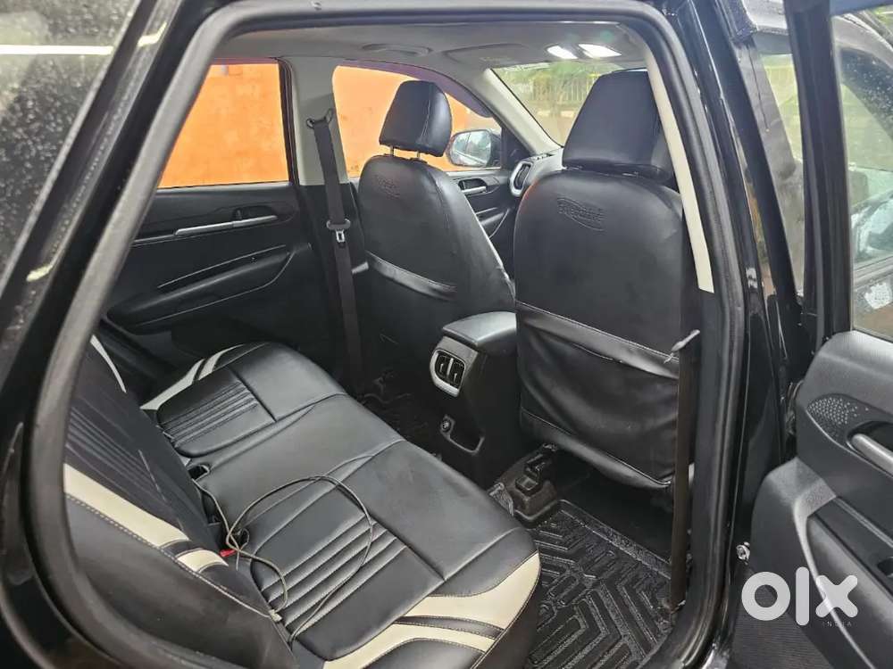 Kia Sonet 2023 Petrol 27000 Km Driven