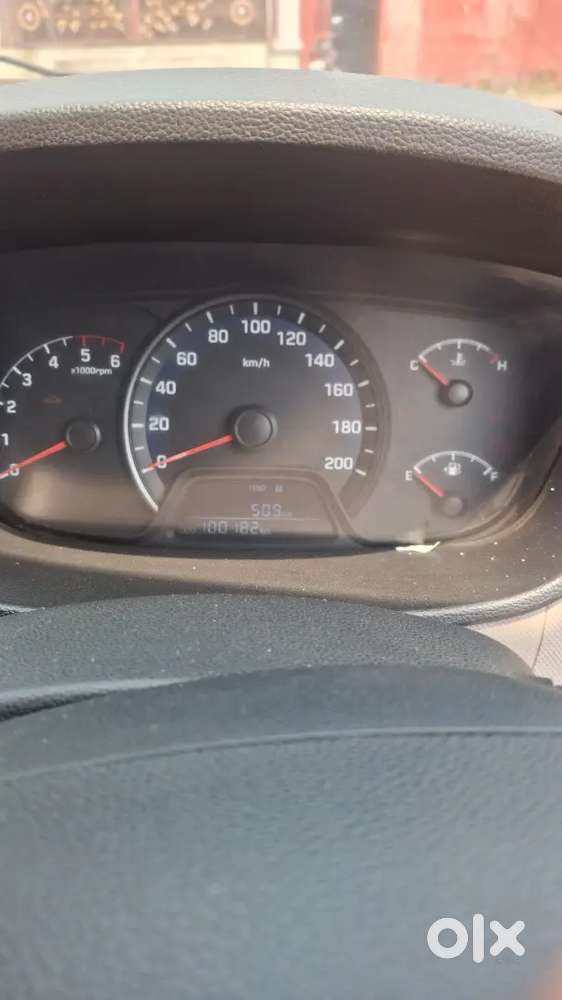 Hyundai Xcent White Colour In Good Condition