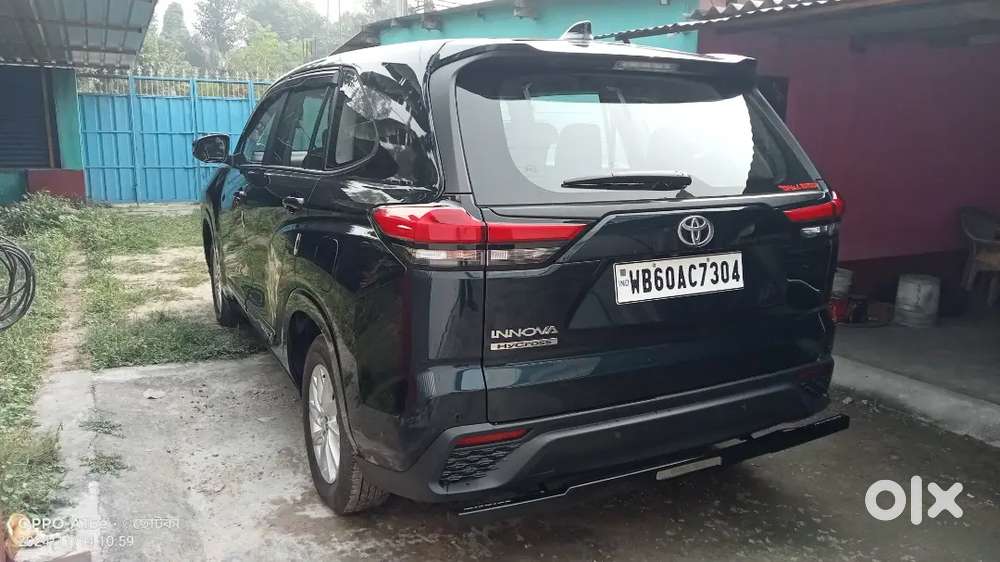 Toyota Innova Hycross 2024 Variant Ready