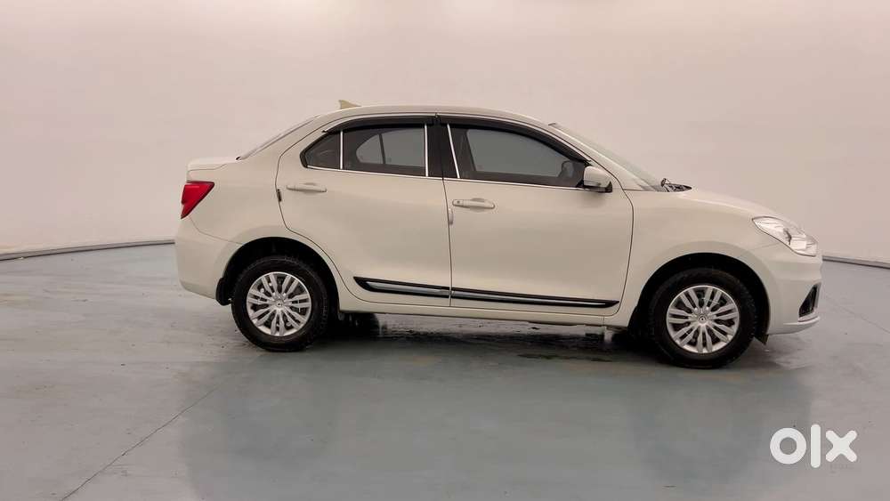 Maruti Suzuki Dzire Vxi Ags, 2022, Petrol
