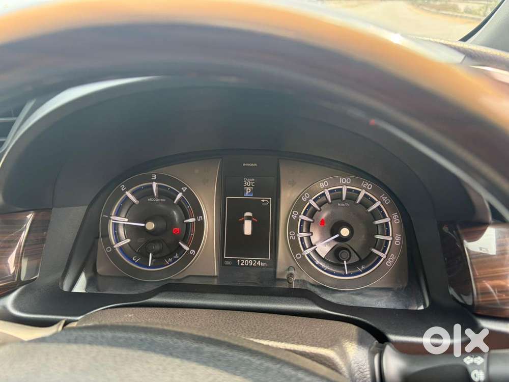 Toyota Innova Crysta 2.8 Z, 2021, Petrol