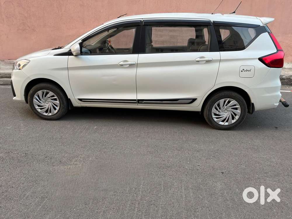 Maruti Suzuki Ertiga 1.5 Vxi Shvs, 2022, Petrol
