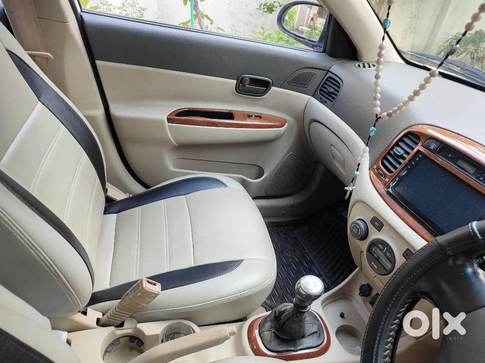 Hyundai 2009 Model 1.5 L Crdi  Vgt Sx( Urgent Selling)