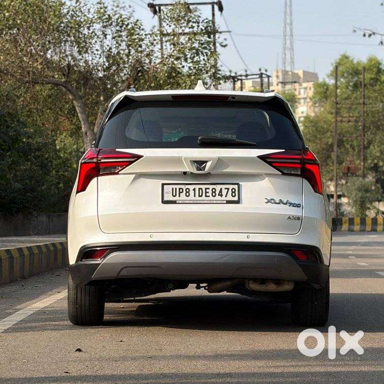 Mahindra Xuv700 2.0 Ax 5 Petrol At Str, 2023, Petrol