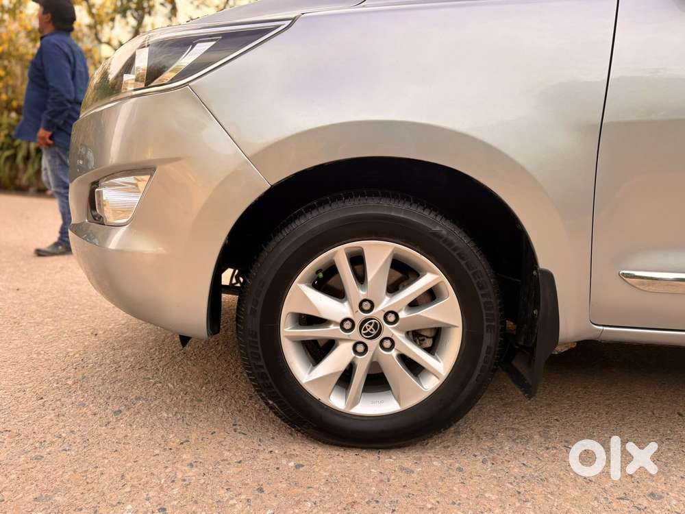 Toyota Innova Crysta 2.4 Gx Mt, 2017, Diesel